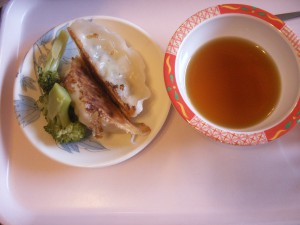 餃子を焼きました(^O^)／